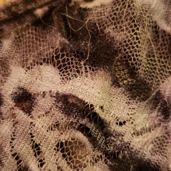 Off shoulder sheer top - Picture 7 of 8